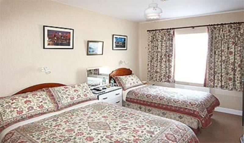 Four Seasons Hotel 3*